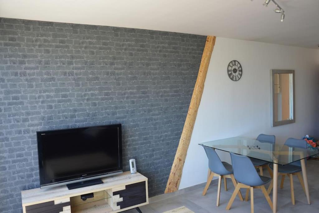 Le Sof Paradis Grand T2 Sur La Plage Des Lecques Saint-Cyr-sur-Mer Exterior photo